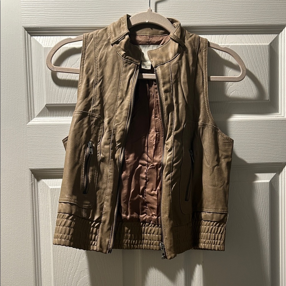 Bar III Brown Sleeveless Vest